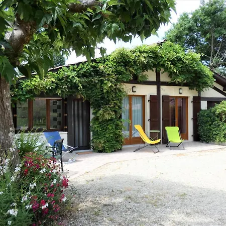 De La Mousque בית נופש קסטט