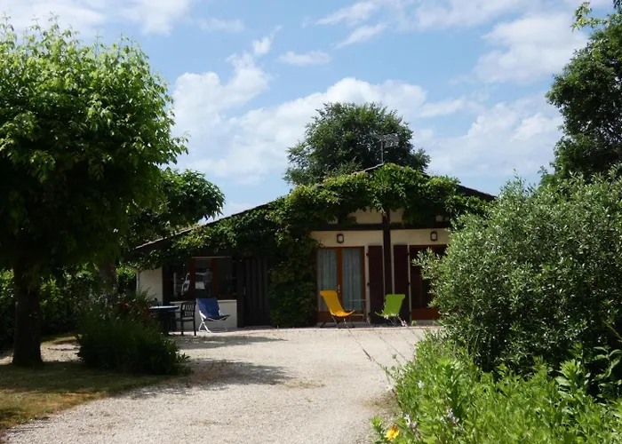 De La Mousque بيت للعطل *