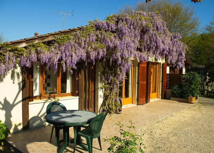 بيت للعطل De La Mousque كاستيتس